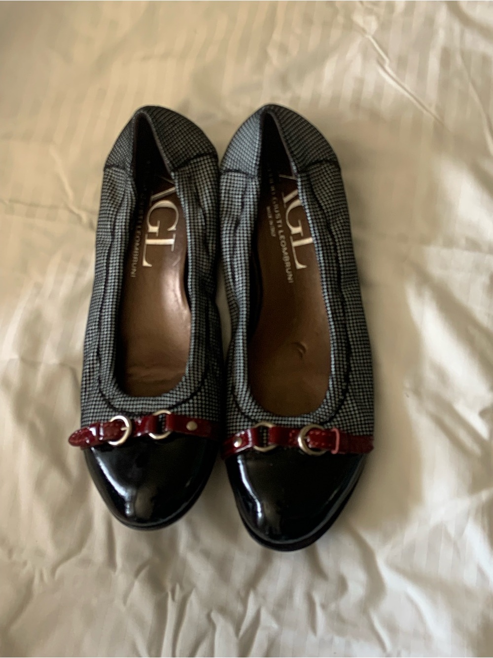 AGL Black & Gray Tweed Cap-Toe Ballet Flats with Burgundy Accent